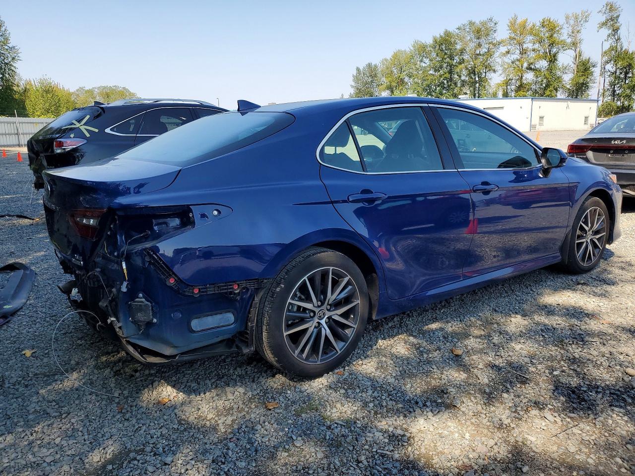 2023 TOYOTA CAMRY XLE — снимка 3