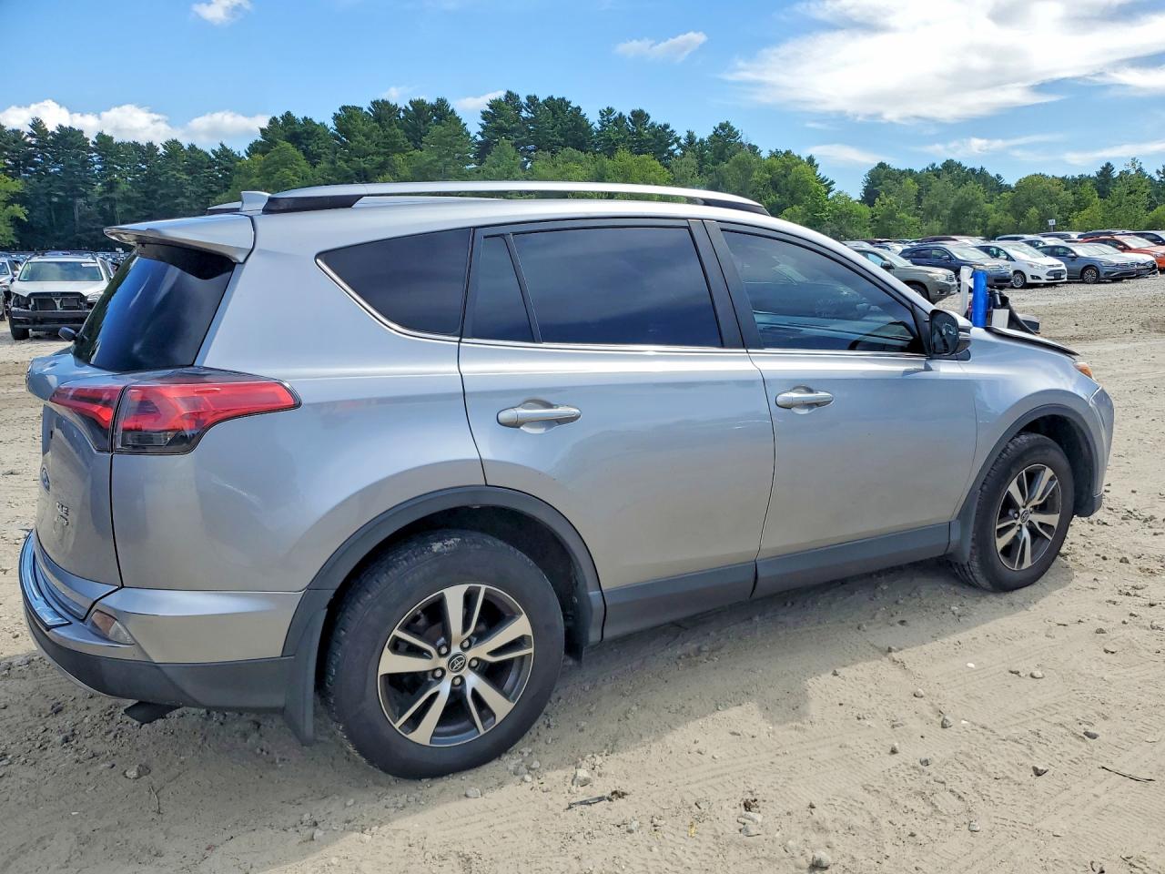 2018 TOYOTA RAV4 XLE — снимка 3