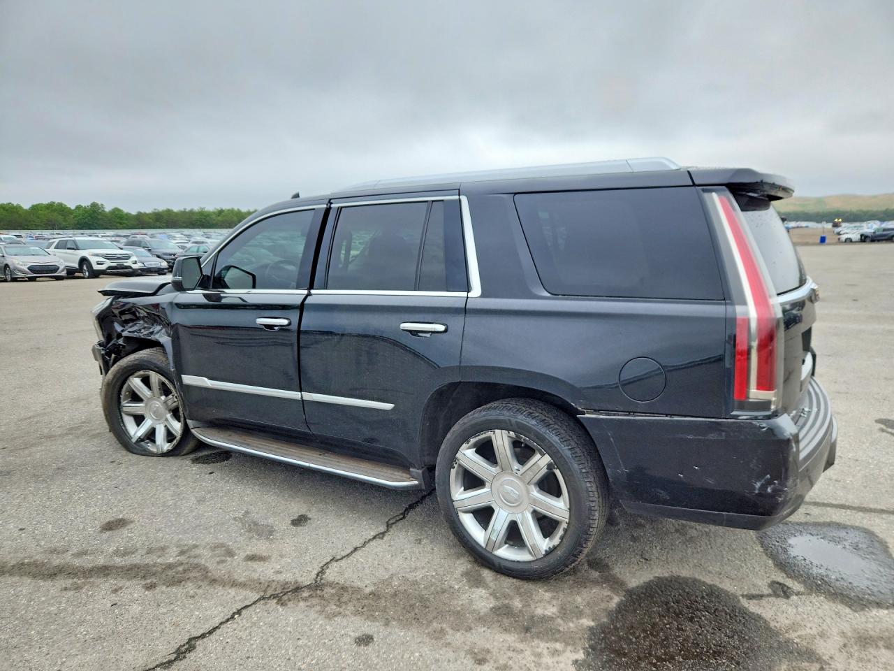 2015 CADILLAC ESCALADE LUXURY — снимка 2
