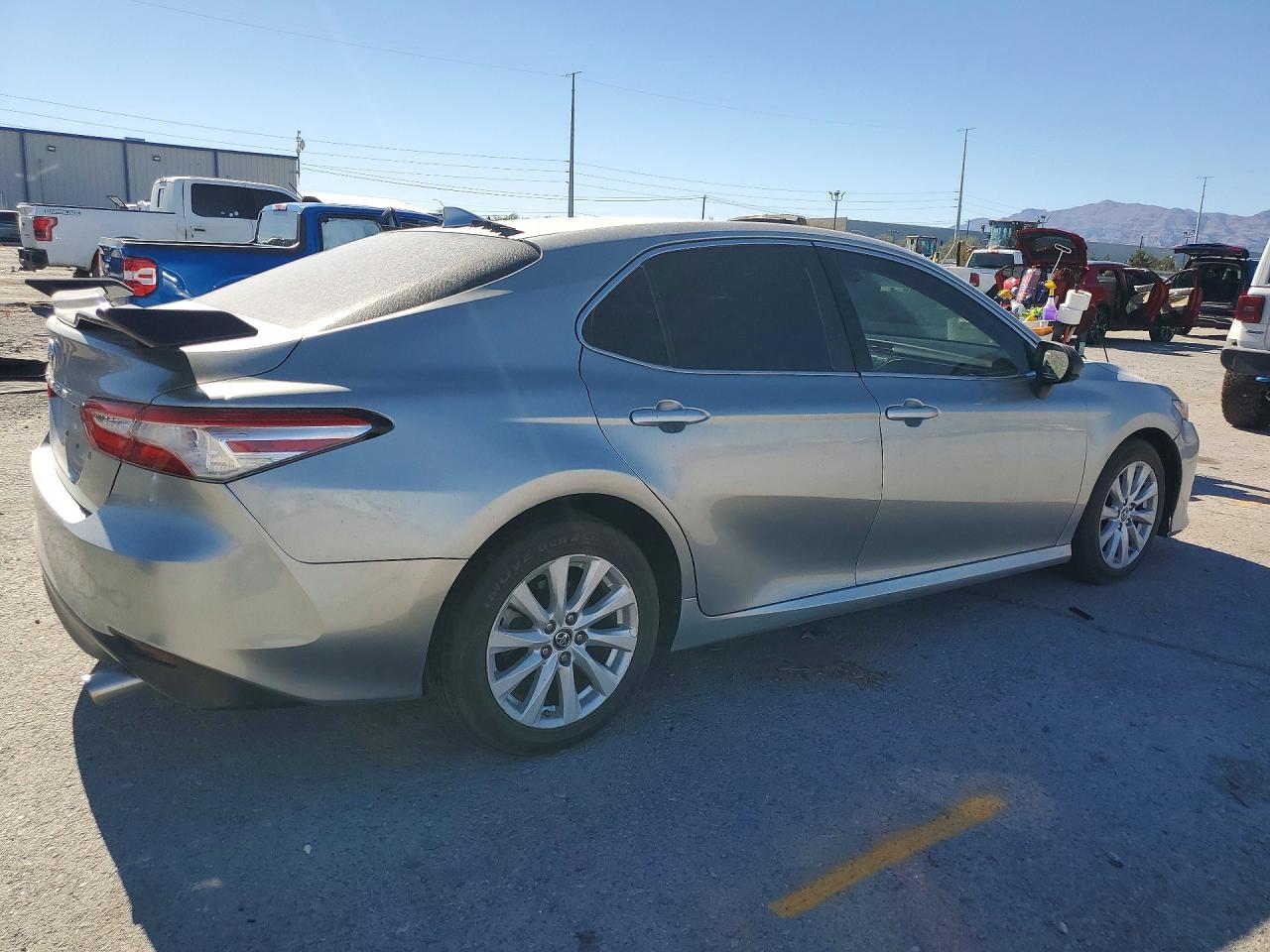 2019 TOYOTA CAMRY LE — снимка 3
