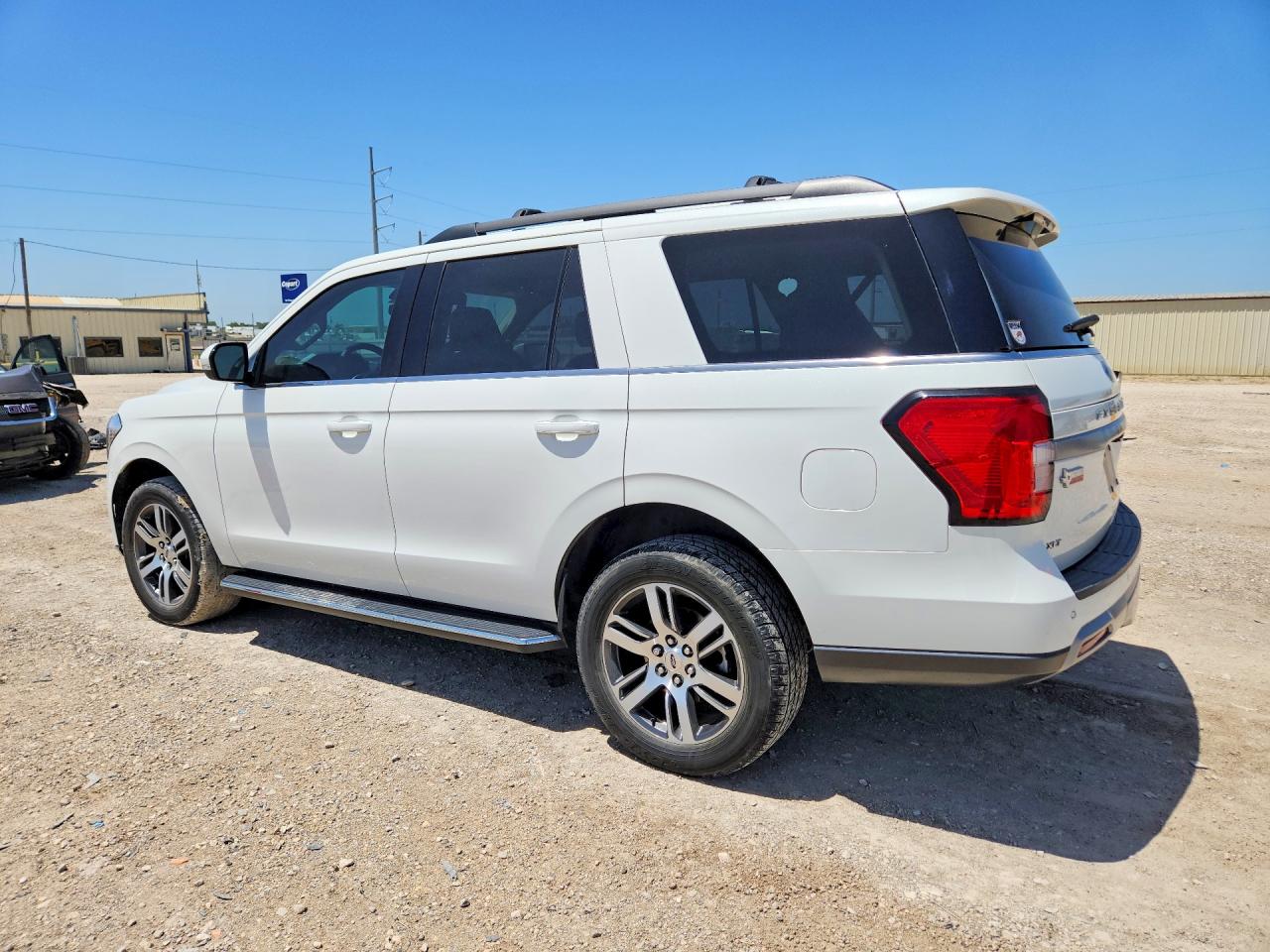 2022 FORD EXPEDITION XLT — снимка 2