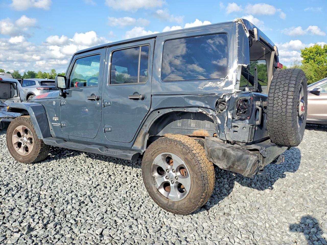 2017 JEEP WRANGLER UNLIMITED SAHARA — снимка 2