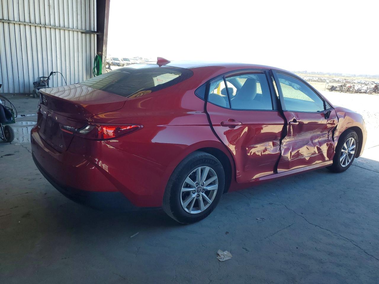 2025 TOYOTA CAMRY LE — снимка 3