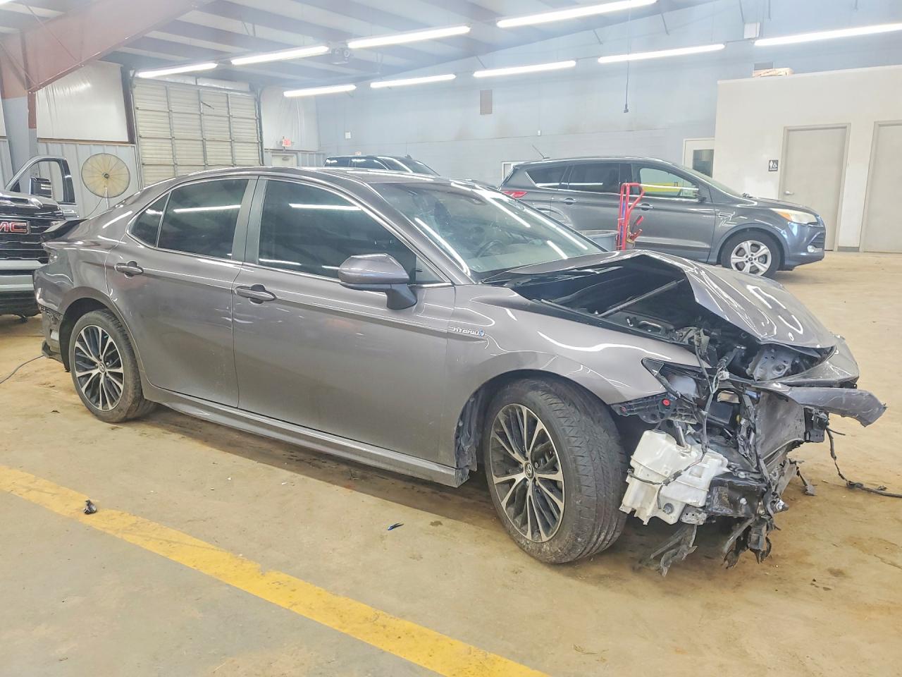 2018 TOYOTA CAMRY HYBRID SE — снимка 4