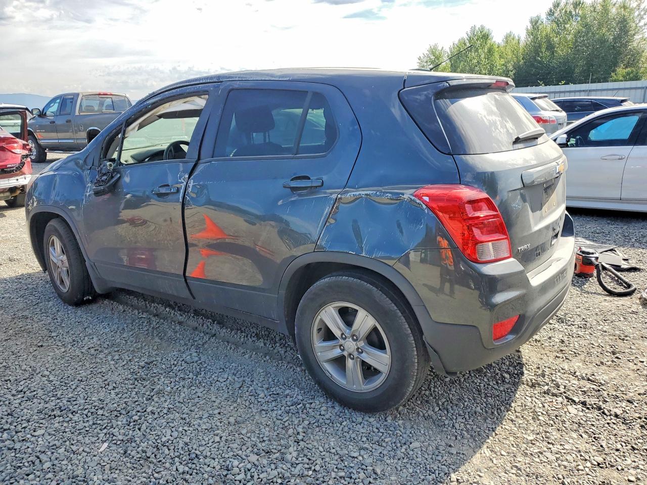 2020 CHEVROLET TRAX LS — снимка 2
