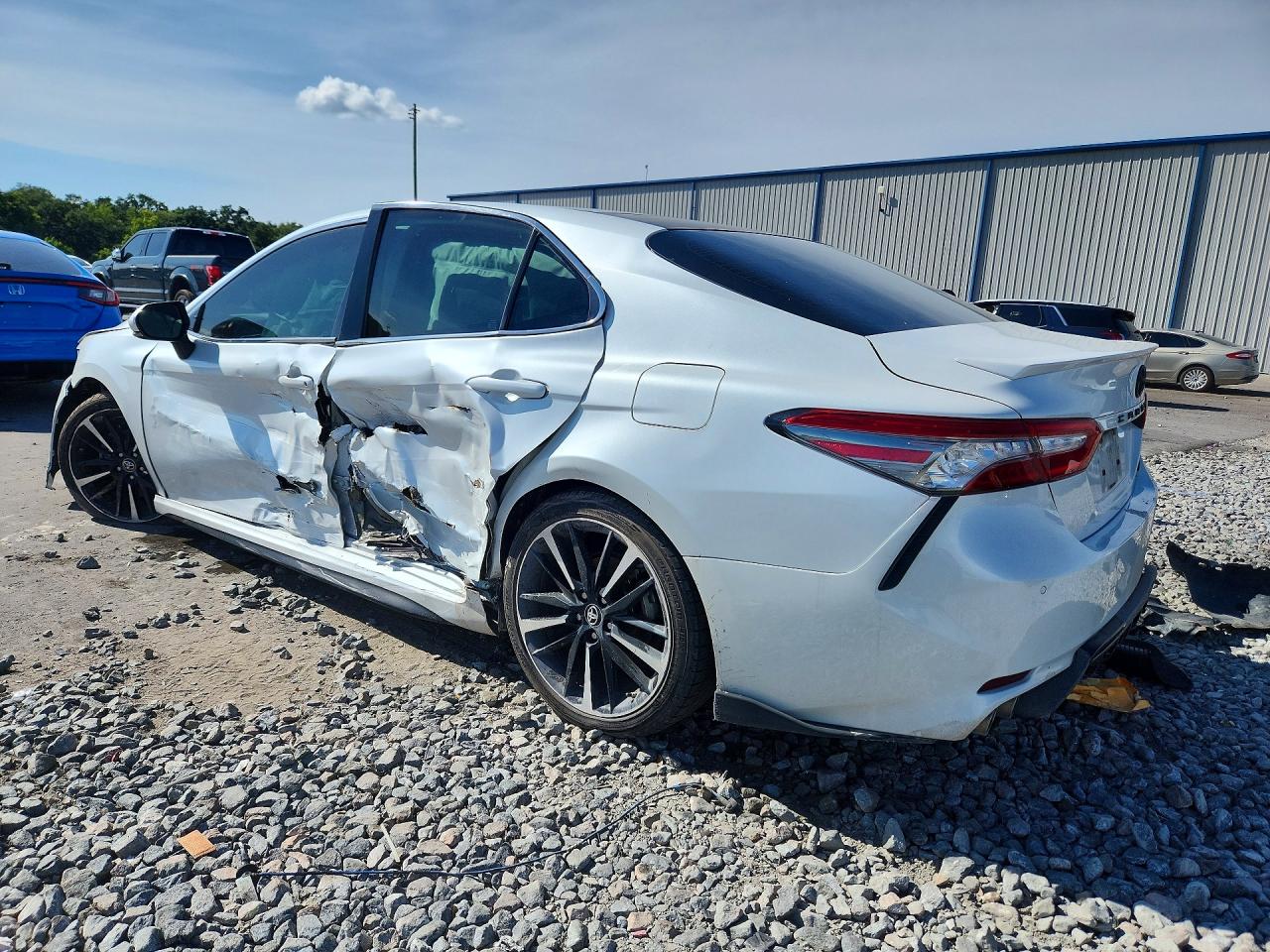 2018 TOYOTA CAMRY XSE — снимка 2