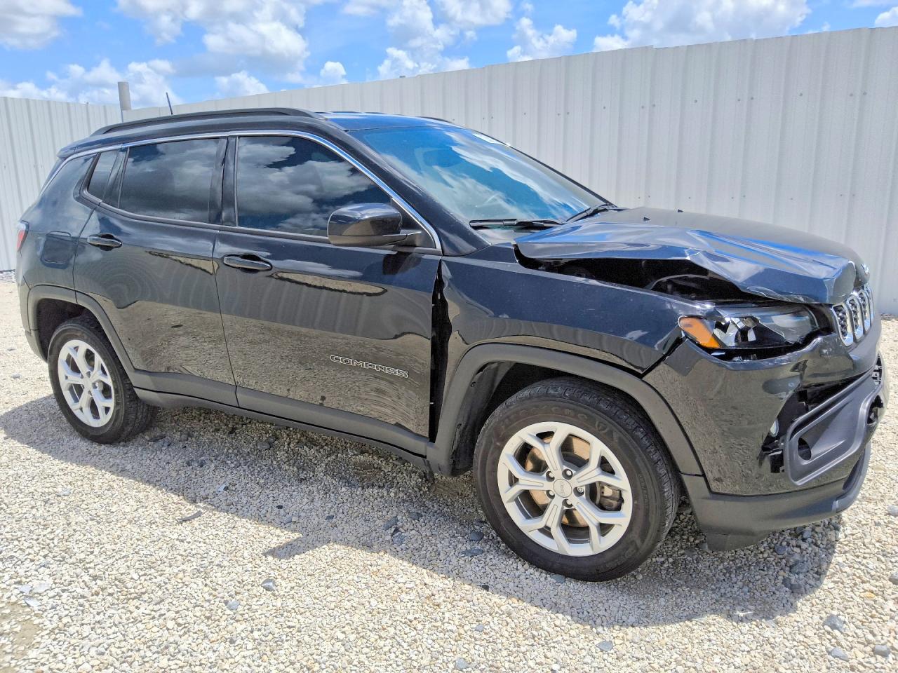 2024 JEEP COMPASS LATITUDE — снимка 4