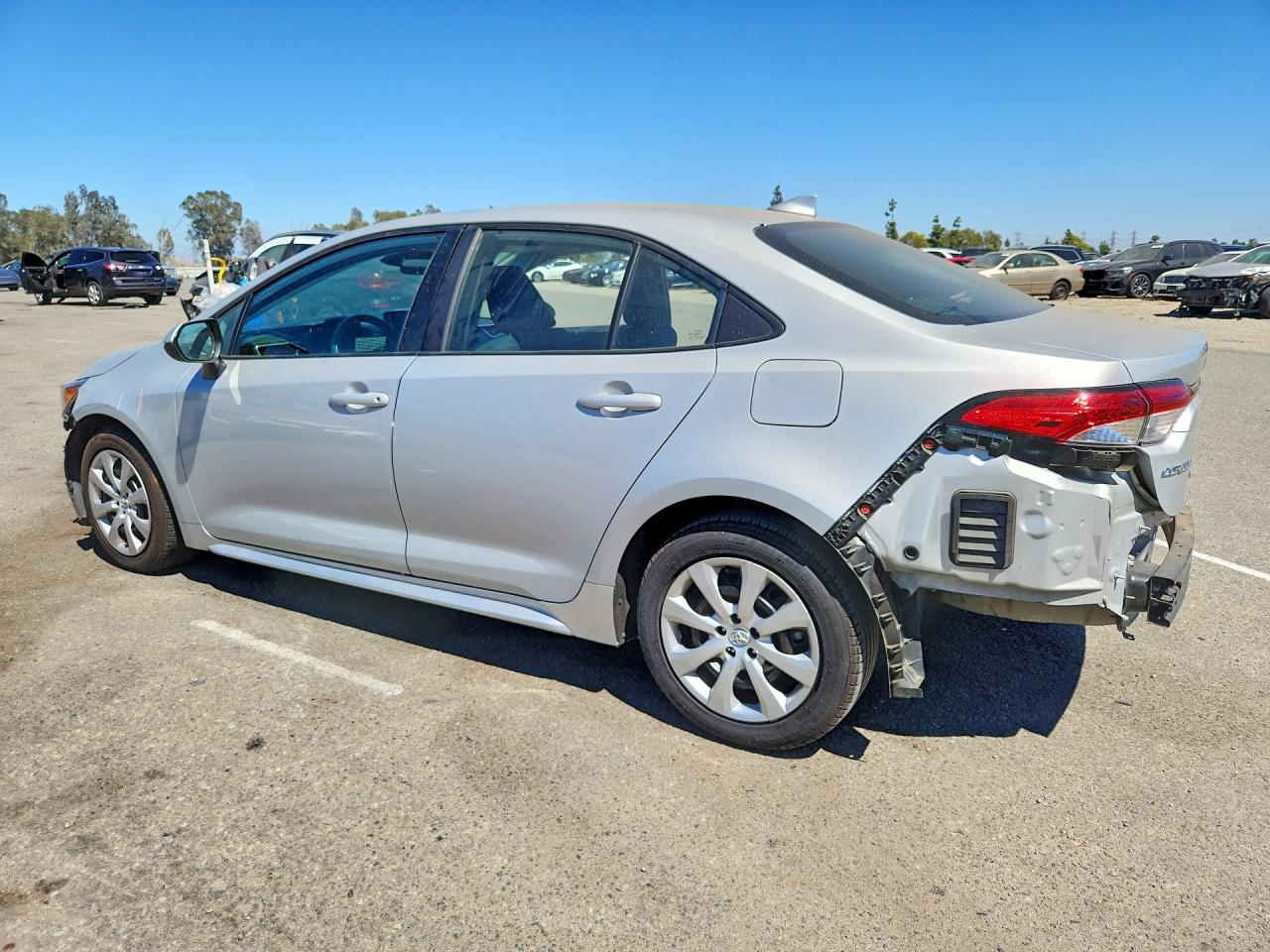 2024 TOYOTA COROLLA LE — снимка 2