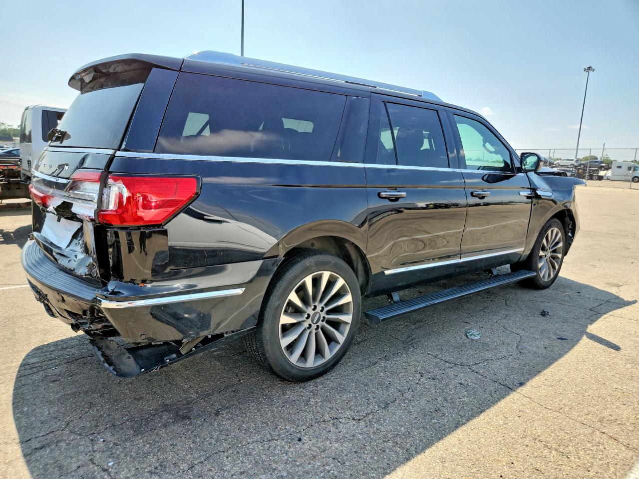 2020 LINCOLN NAVIGATOR L RESERVE — снимка 3