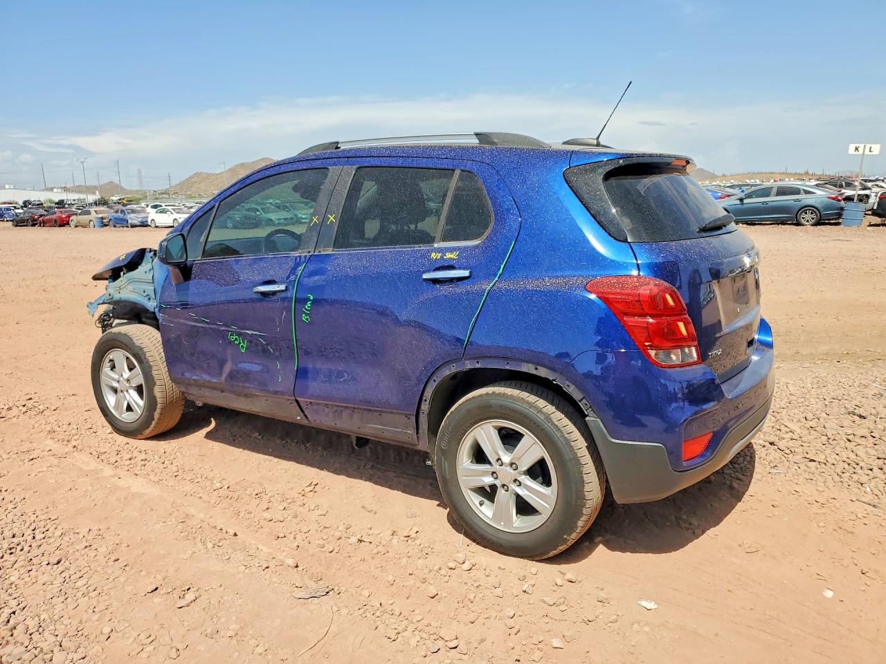 2017 CHEVROLET TRAX 1LT — снимка 2