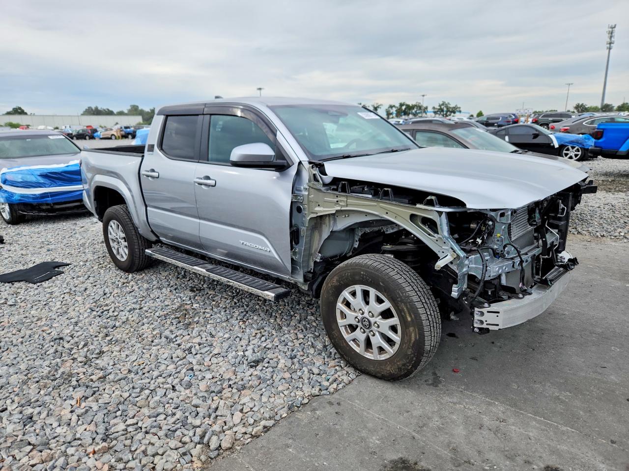 2025 TOYOTA TACOMA SR5 — снимка 4