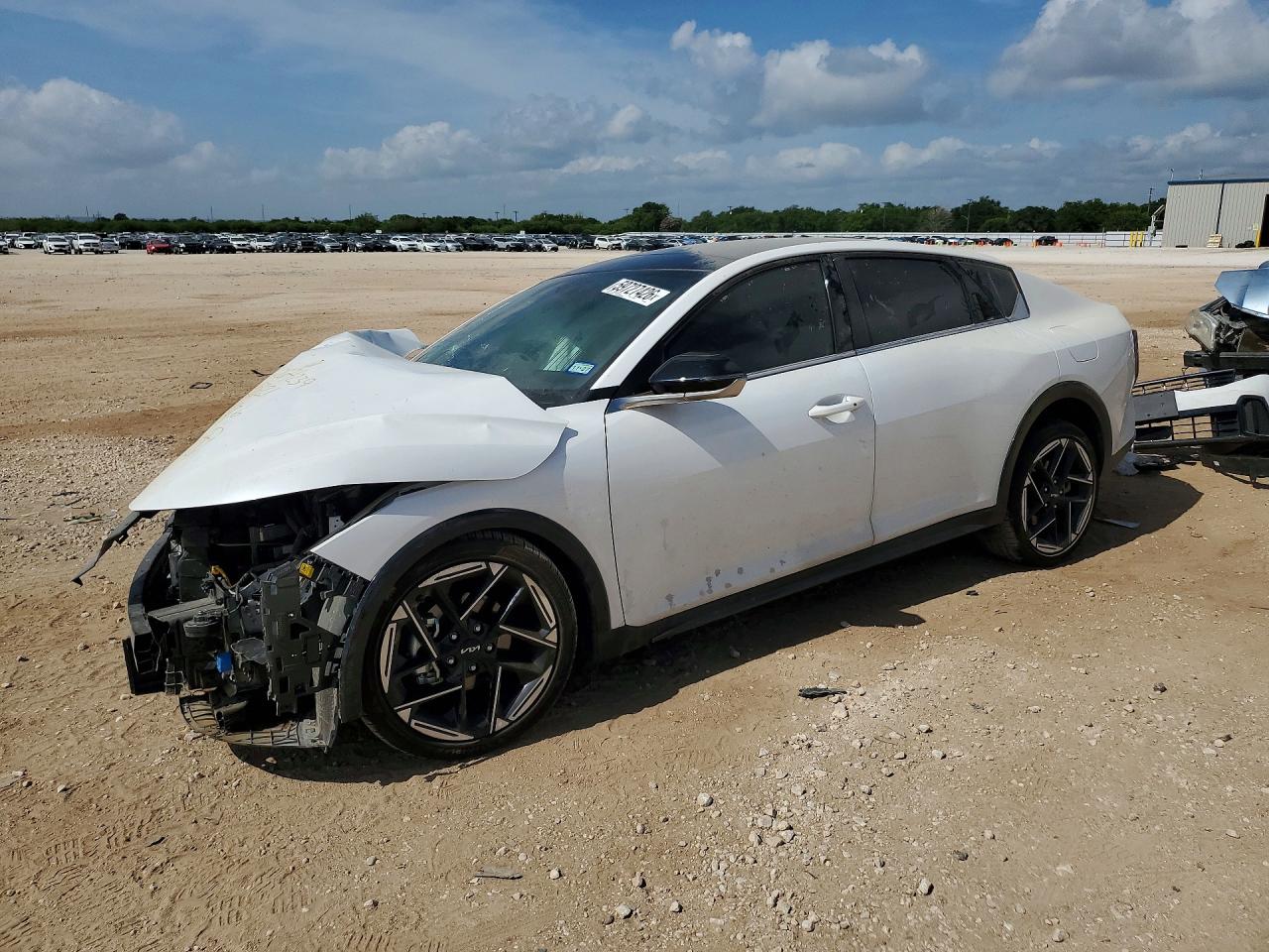 2025 KIA K4 GT LINE