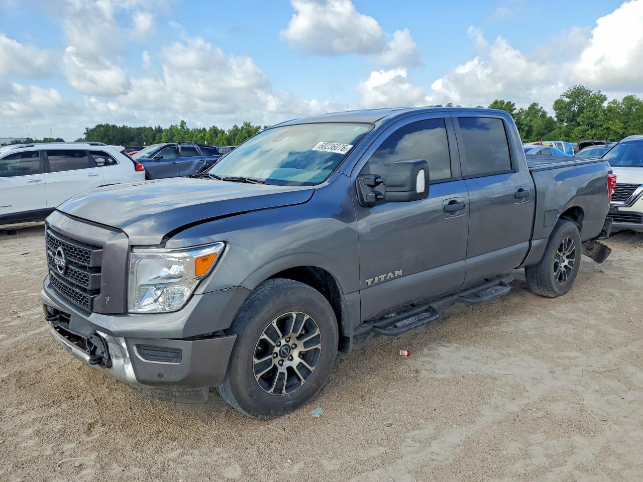 2024 NISSAN TITAN SV
