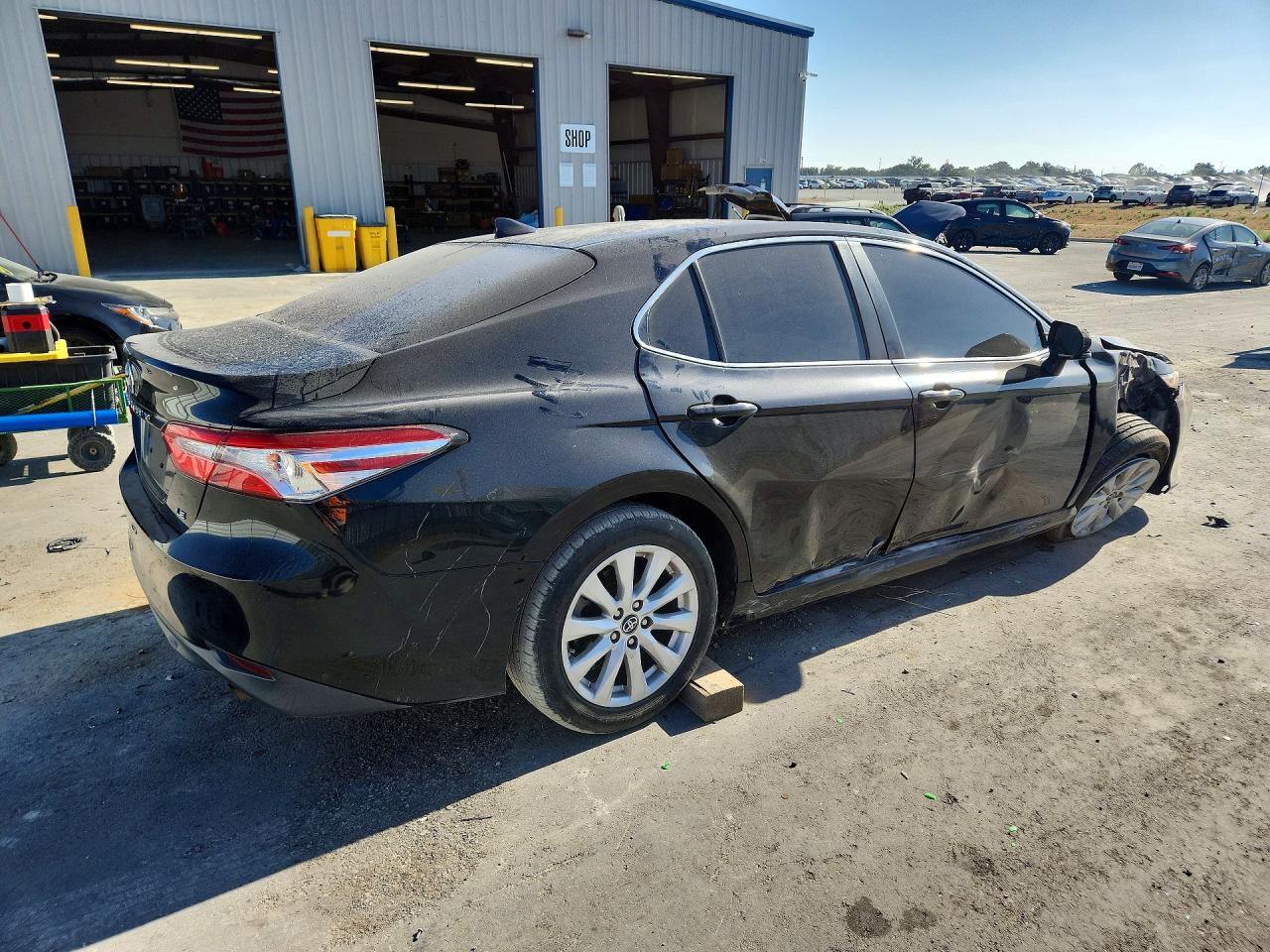 2019 TOYOTA CAMRY LE — снимка 3
