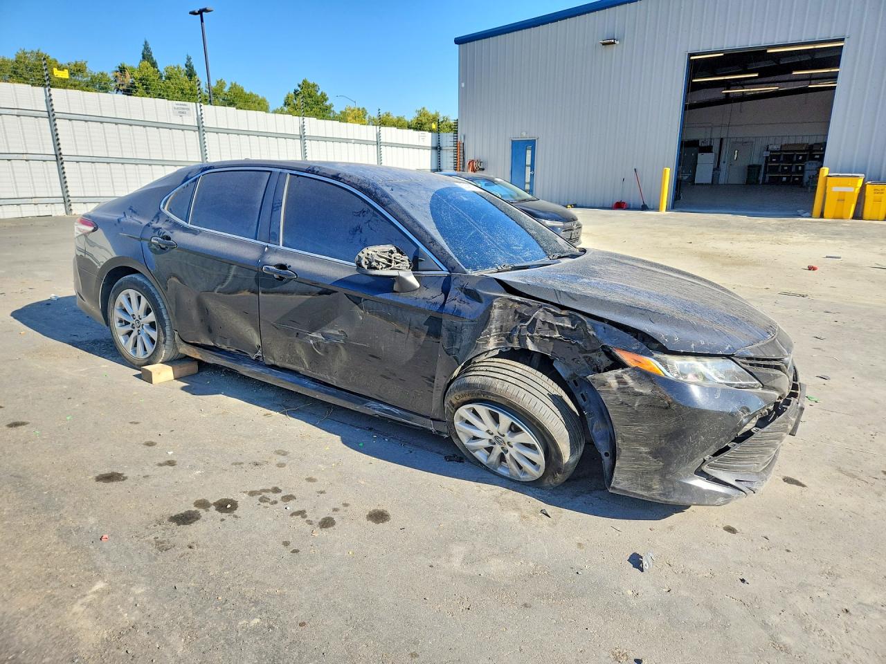 2019 TOYOTA CAMRY LE — снимка 4