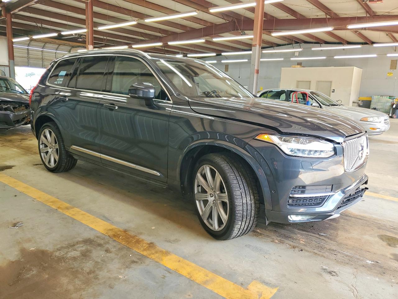 2017 VOLVO XC90 T6 — снимка 4
