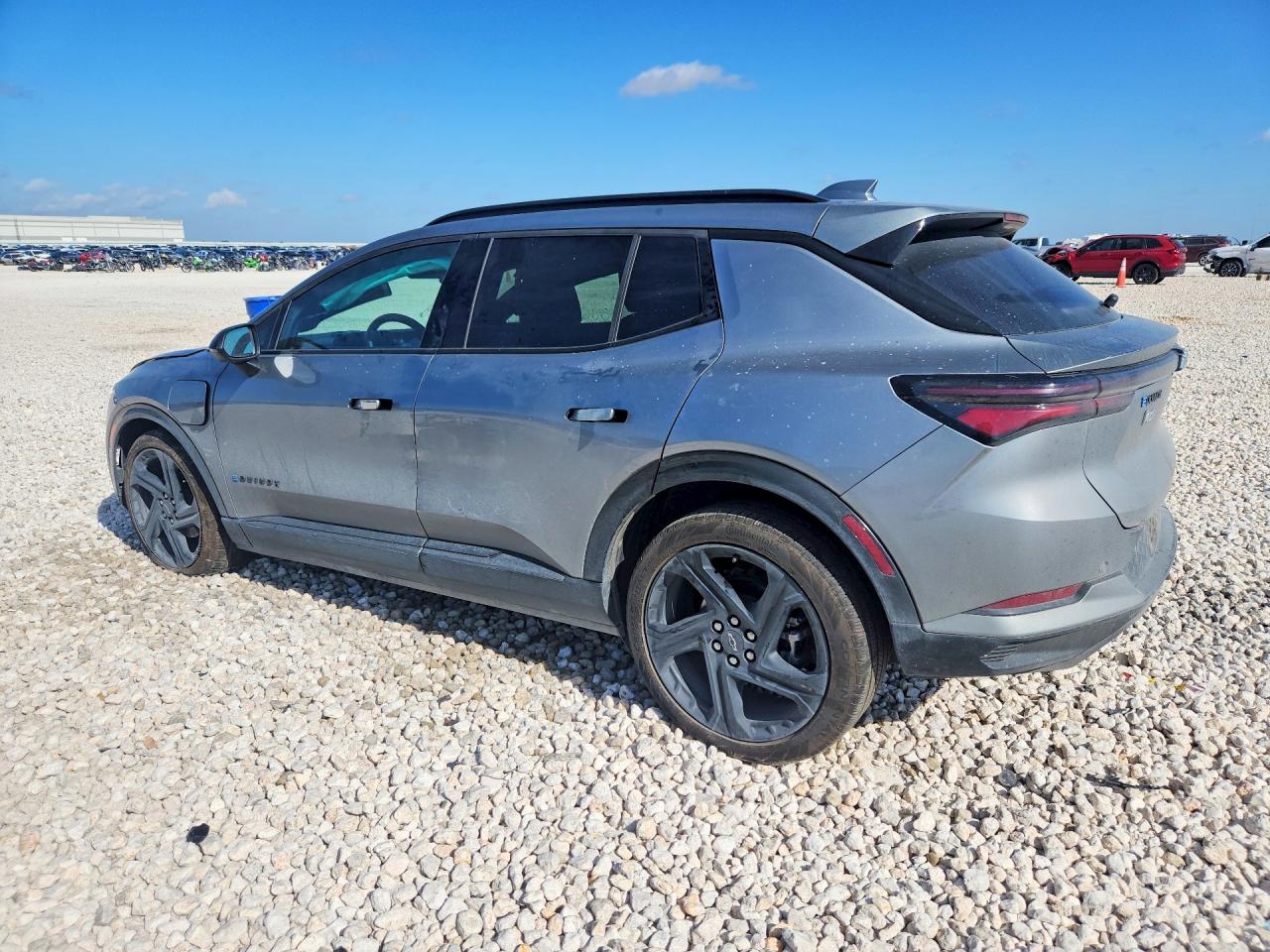 2025 CHEVROLET EQUINOX RS — снимка 2