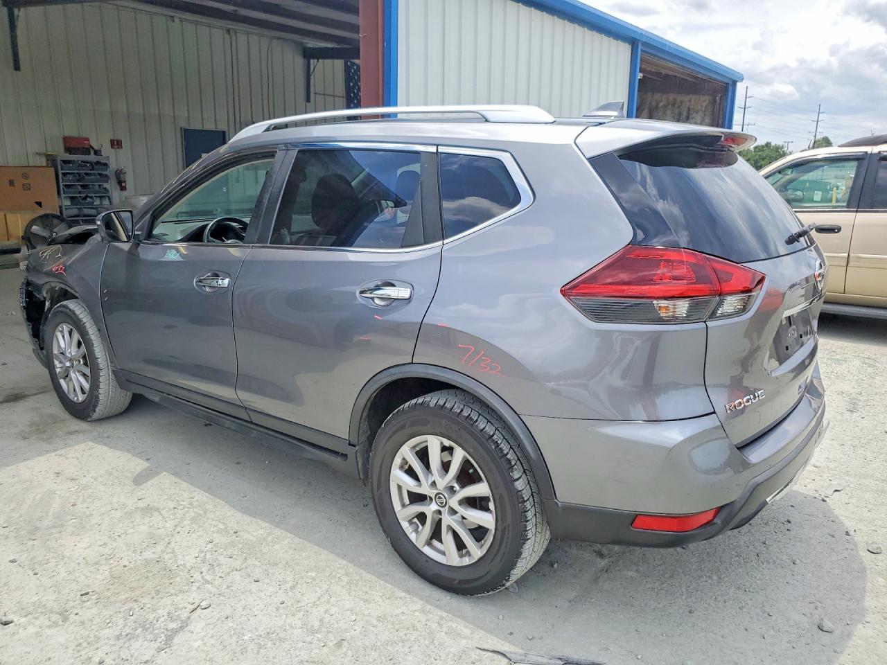 2018 NISSAN ROGUE SV — снимка 2