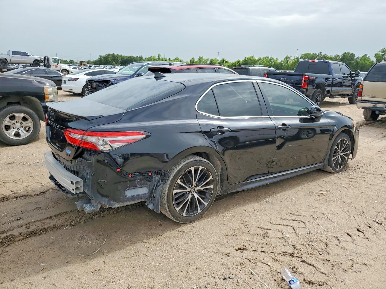 2019 TOYOTA CAMRY SE — снимка 3