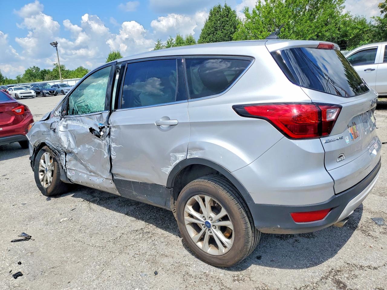 2019 FORD ESCAPE SE — снимка 2