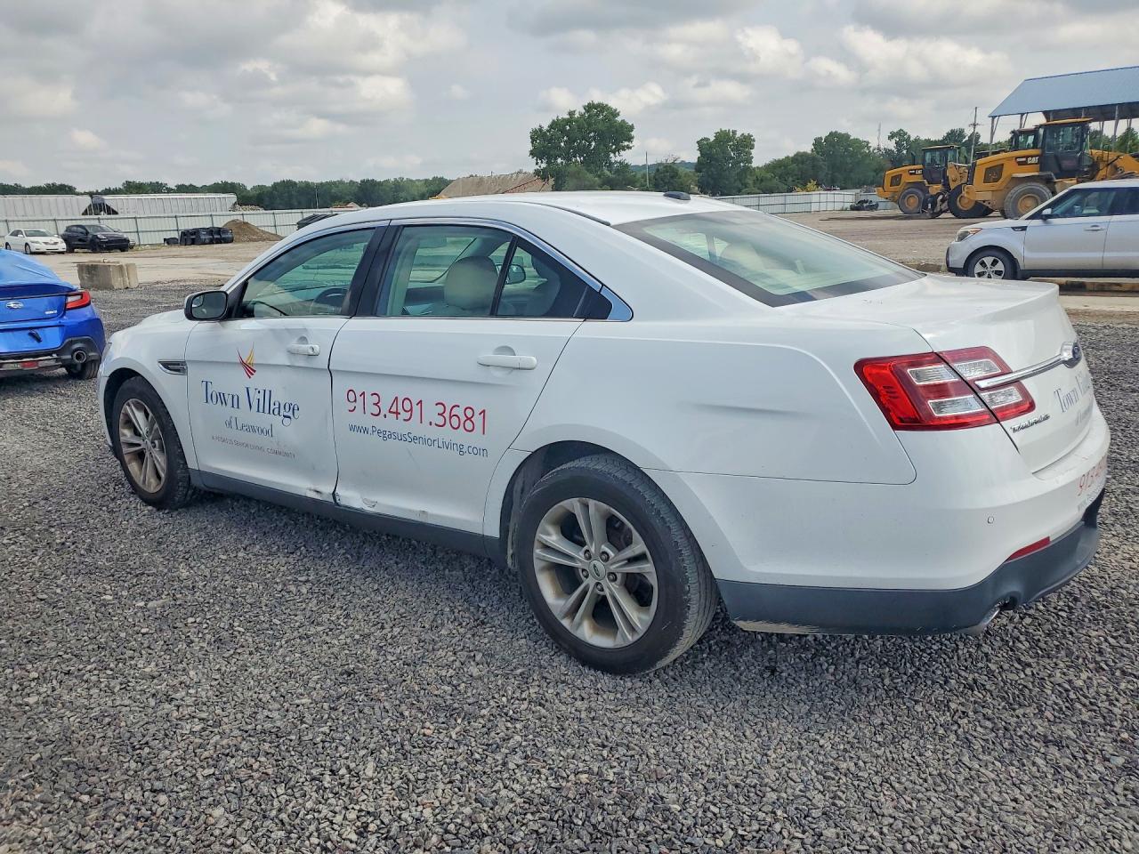 2015 FORD TAURUS SEL — снимка 2