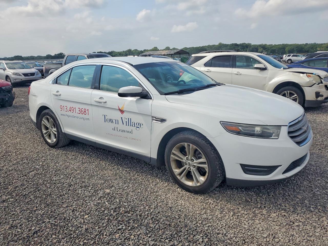 2015 FORD TAURUS SEL — снимка 4
