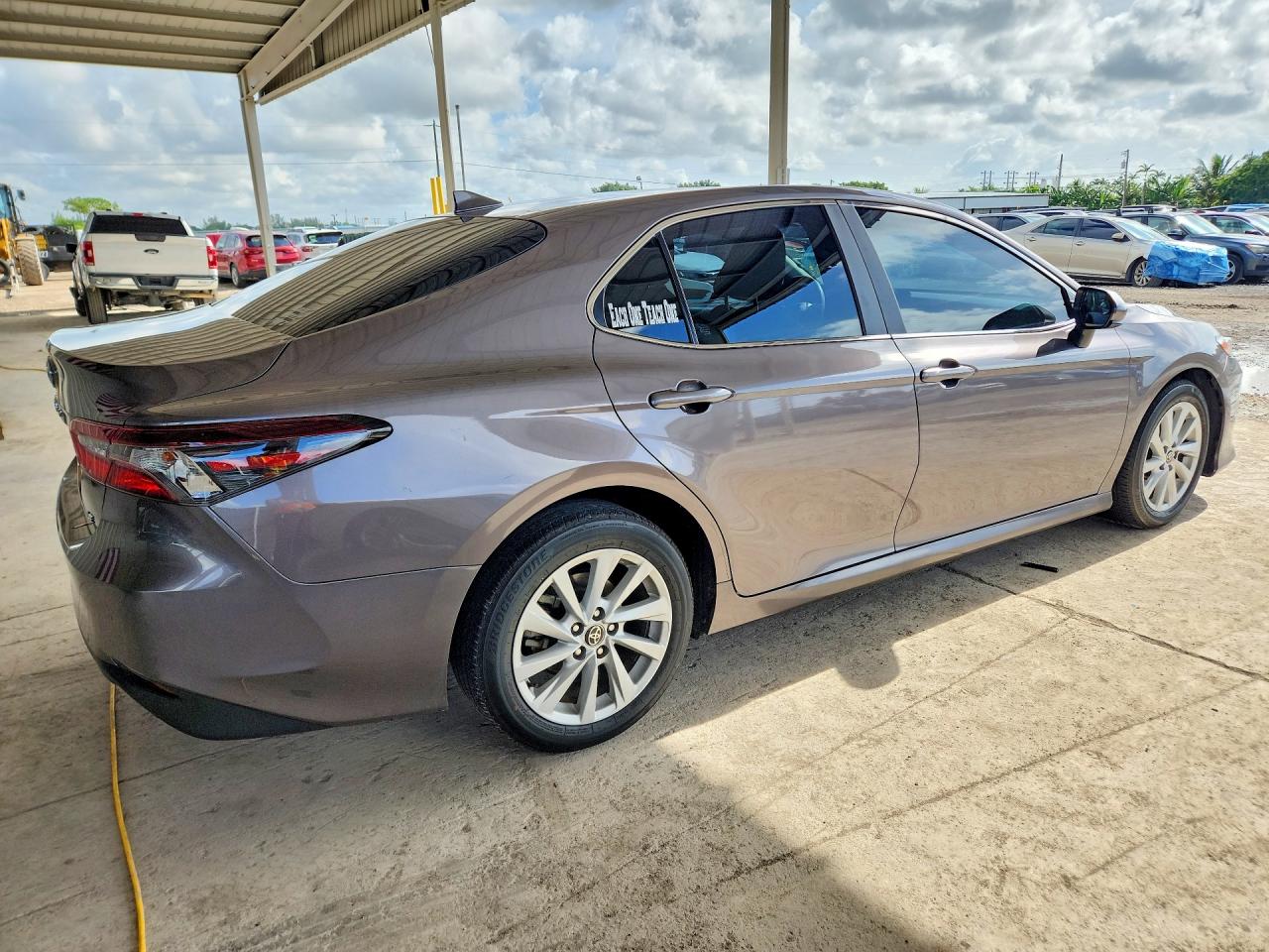 2022 TOYOTA CAMRY LE — снимка 3