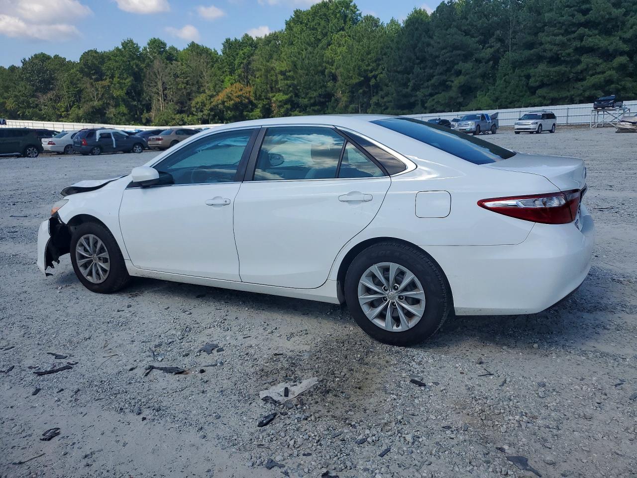 2016 TOYOTA CAMRY LE — снимка 2