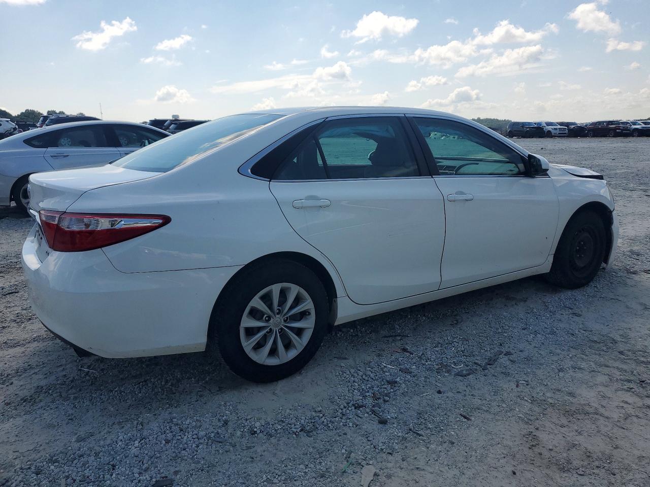 2016 TOYOTA CAMRY LE — снимка 3
