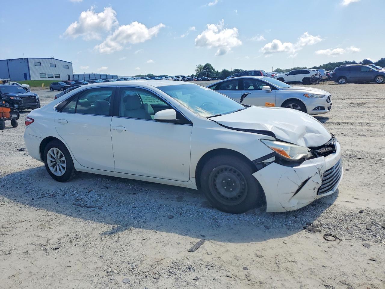 2016 TOYOTA CAMRY LE — снимка 4