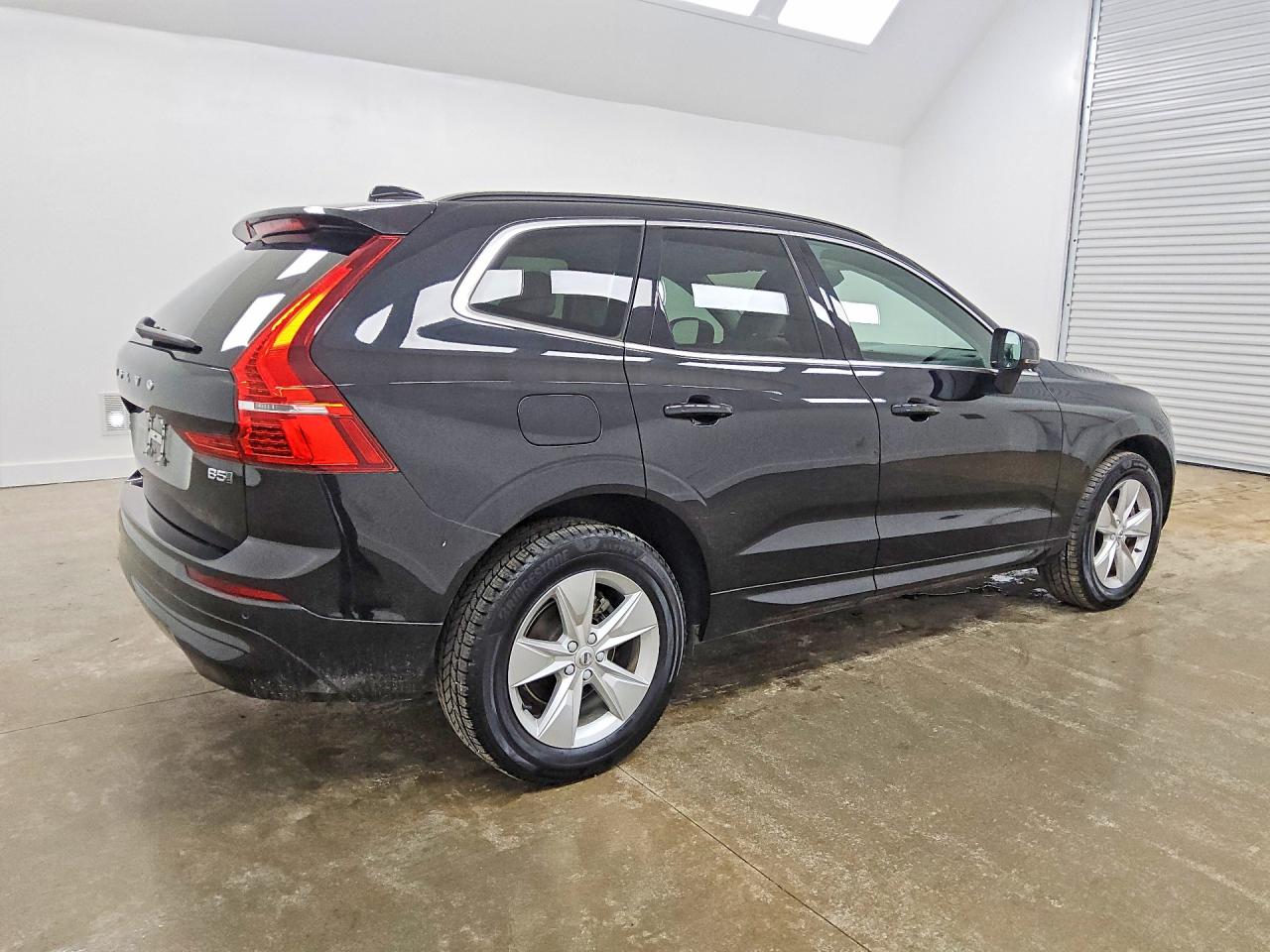 2022 VOLVO XC60 B5 MOMENTUM — снимка 3