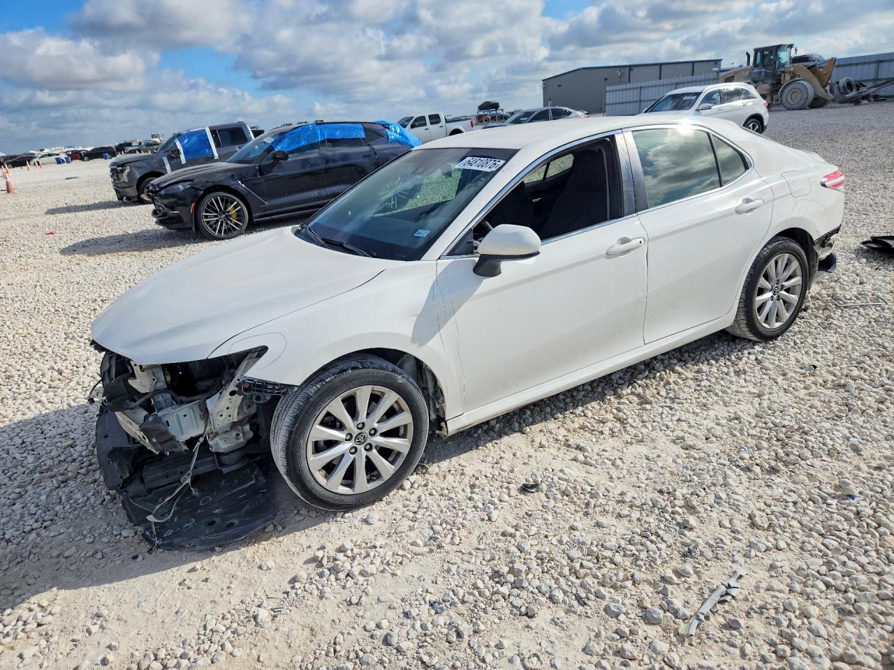 2018 TOYOTA CAMRY LE