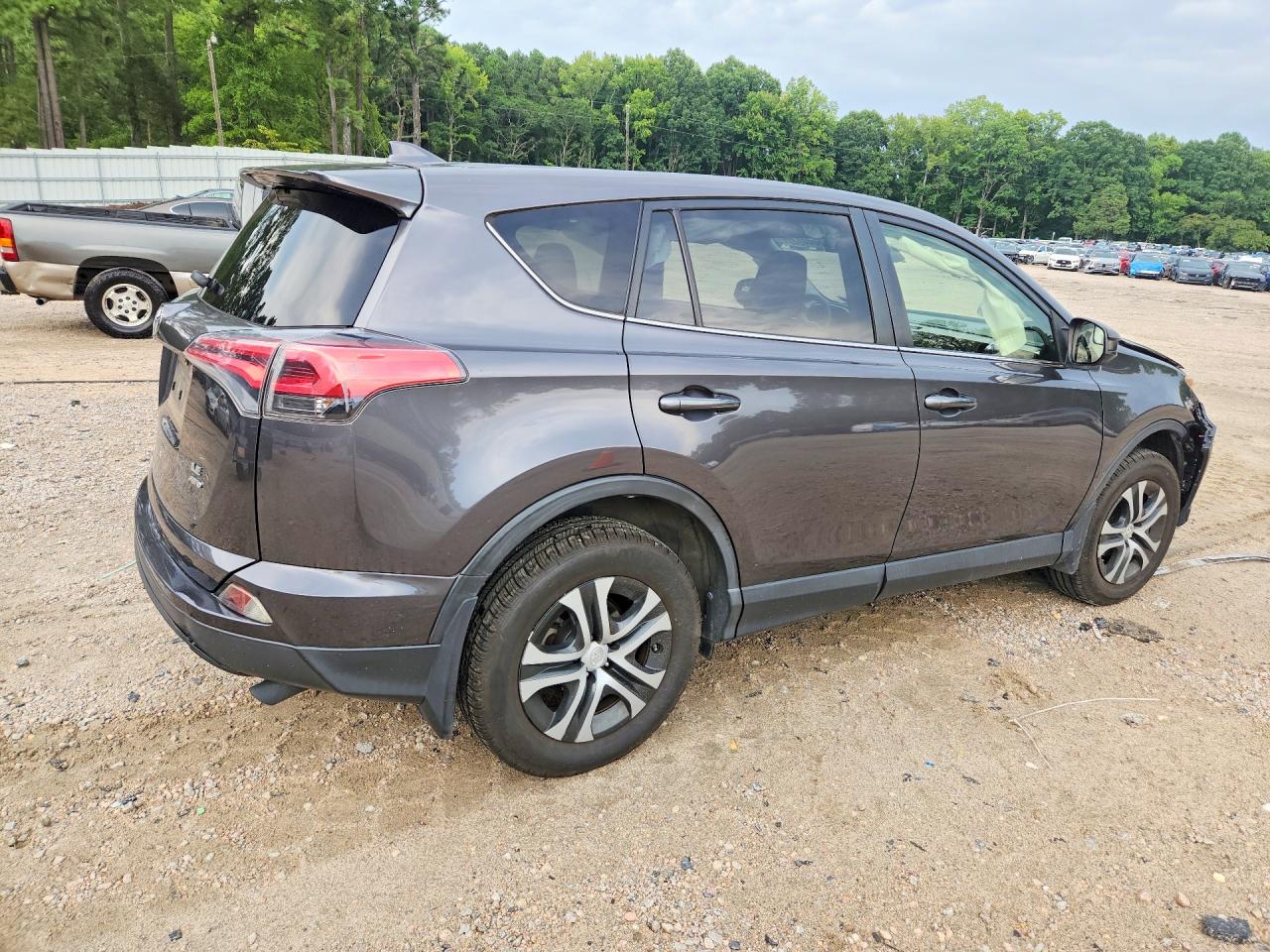 2018 TOYOTA RAV4 LE — снимка 3