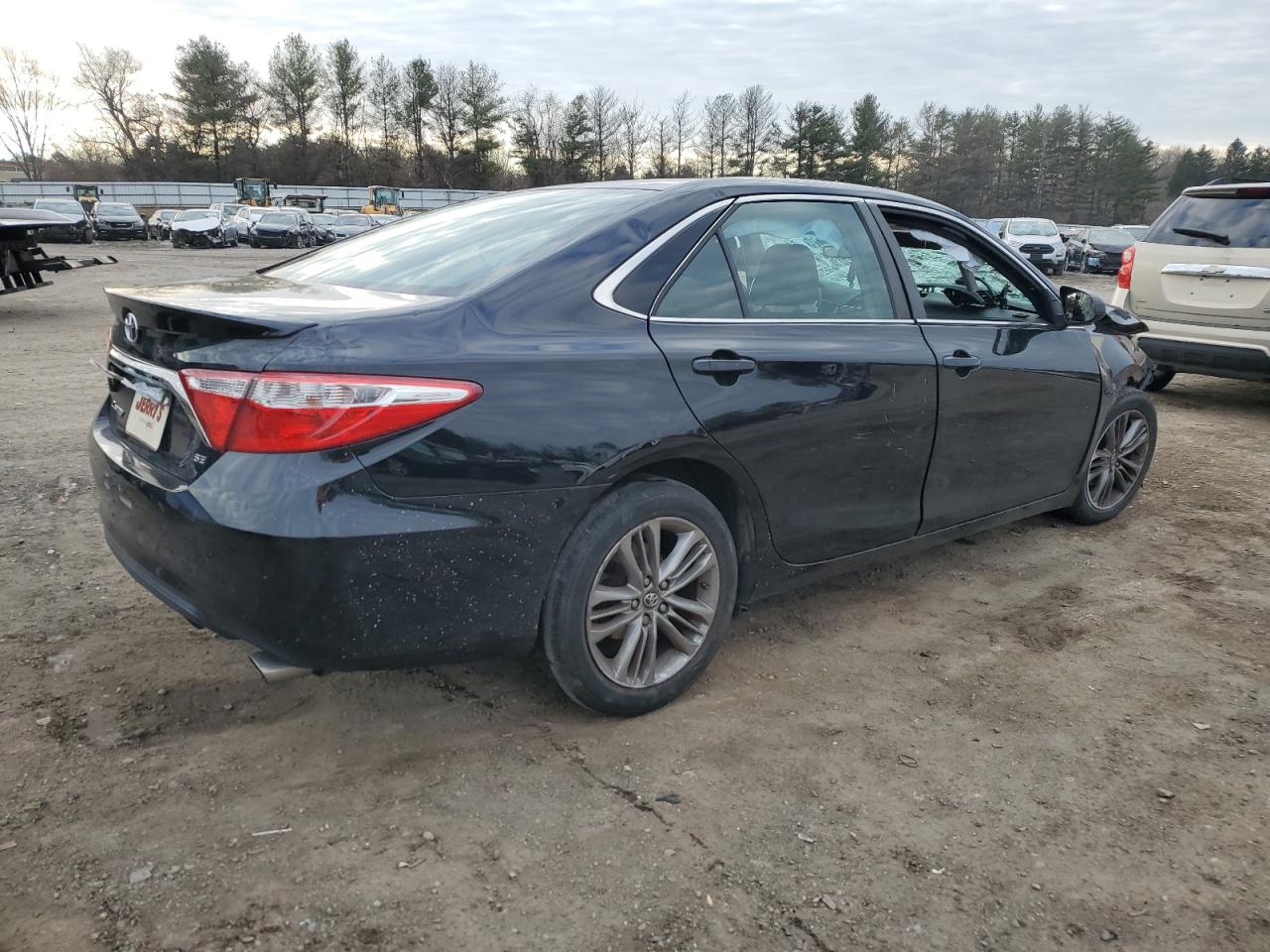 2017 TOYOTA CAMRY LE — снимка 3