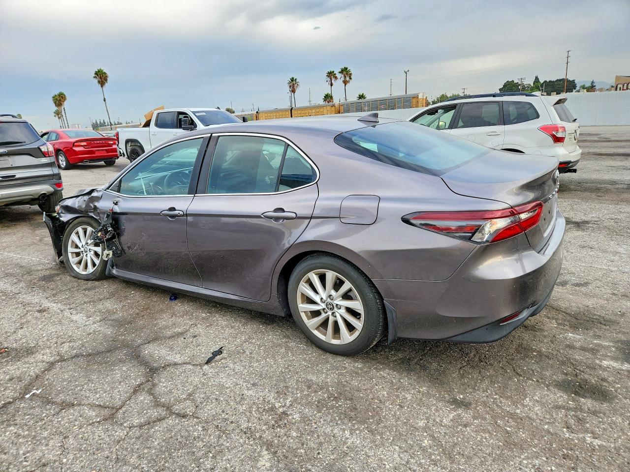 2023 TOYOTA CAMRY LE — снимка 2