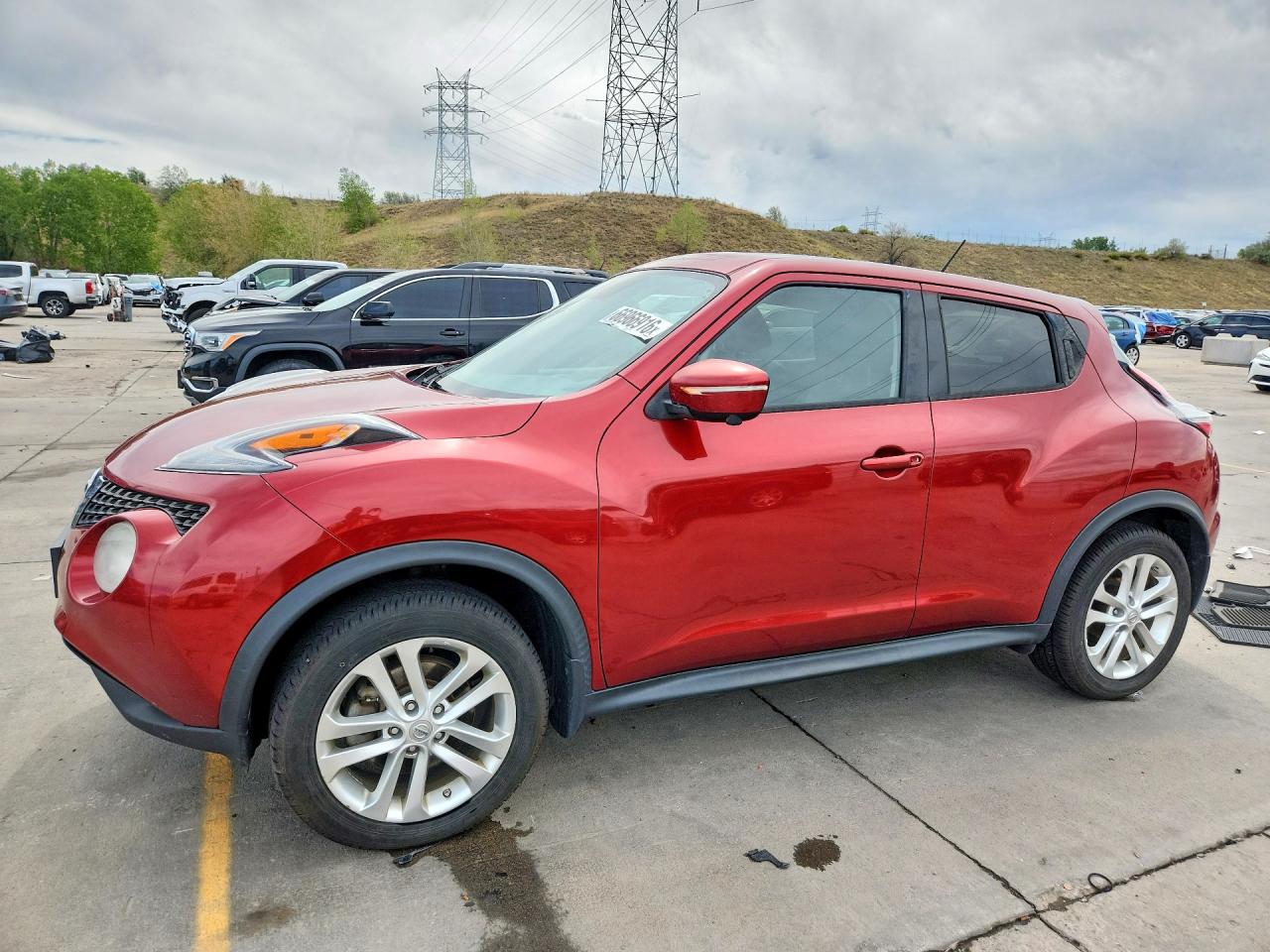 2015 NISSAN JUKE S