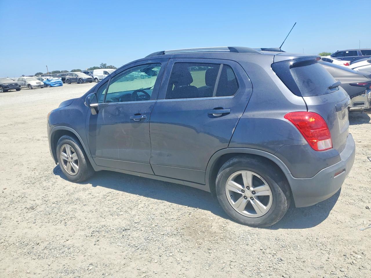 2016 CHEVROLET TRAX 1LT — снимка 2
