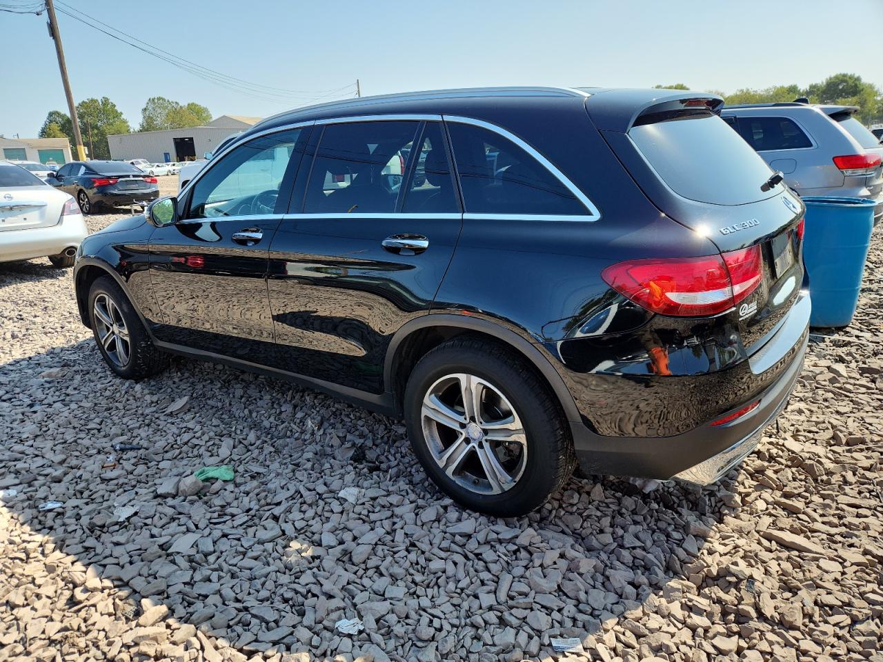 2017 MERCEDES-BENZ GLC 300 4MATIC — снимка 2