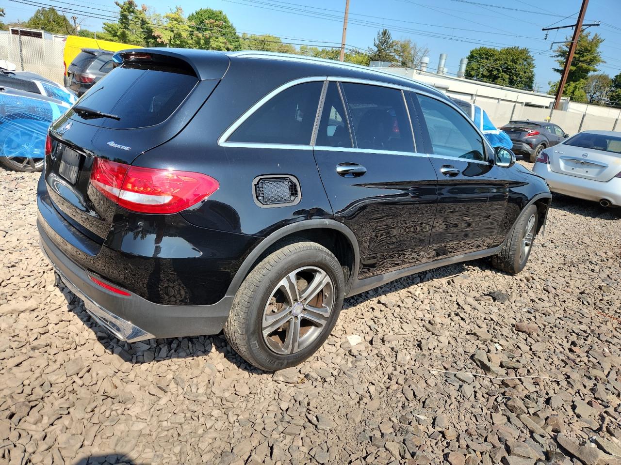 2017 MERCEDES-BENZ GLC 300 4MATIC — снимка 3