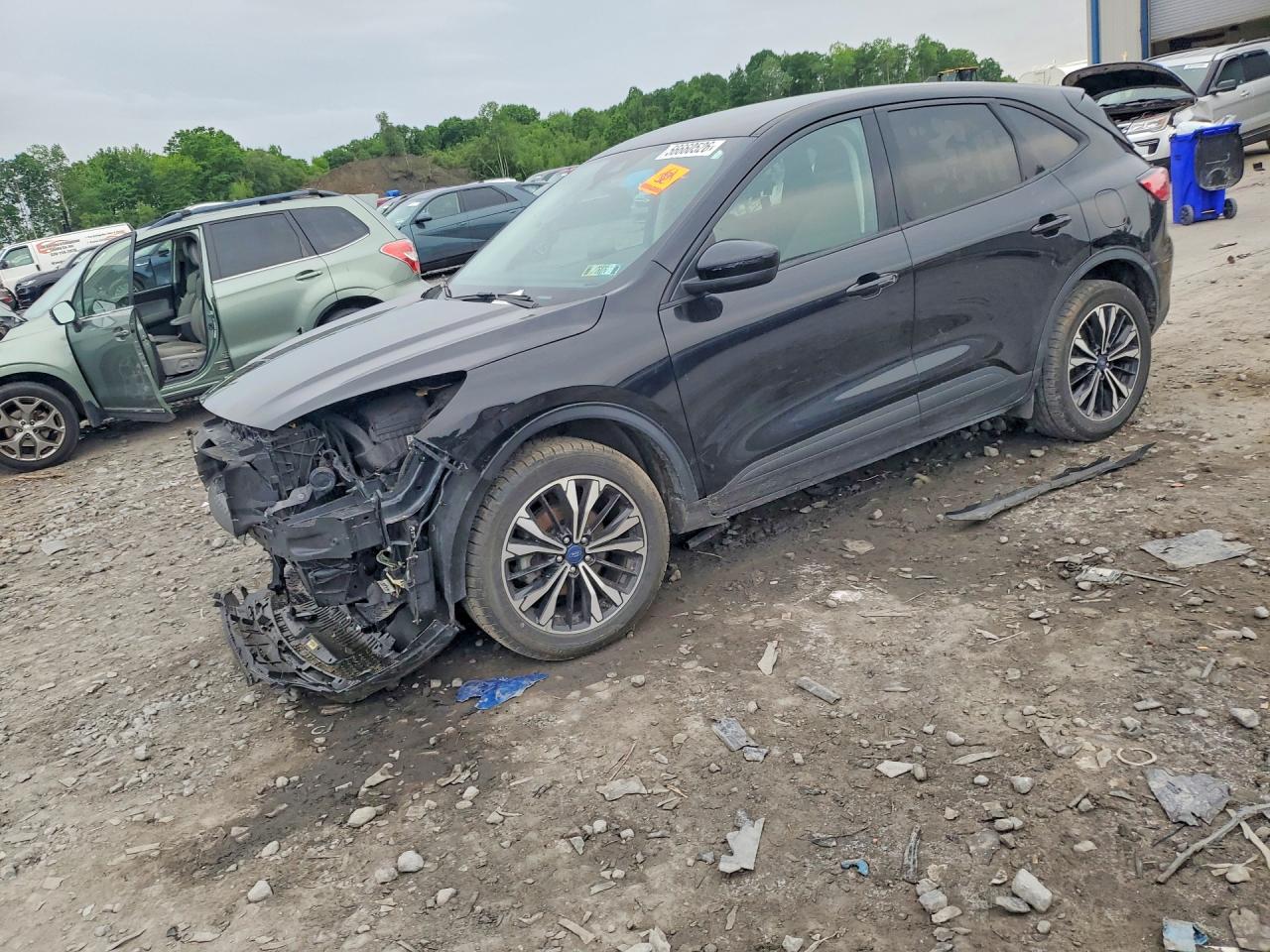 2022 FORD ESCAPE SE