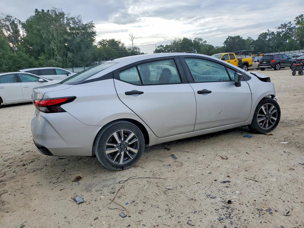 2025 NISSAN VERSA S — снимка 3