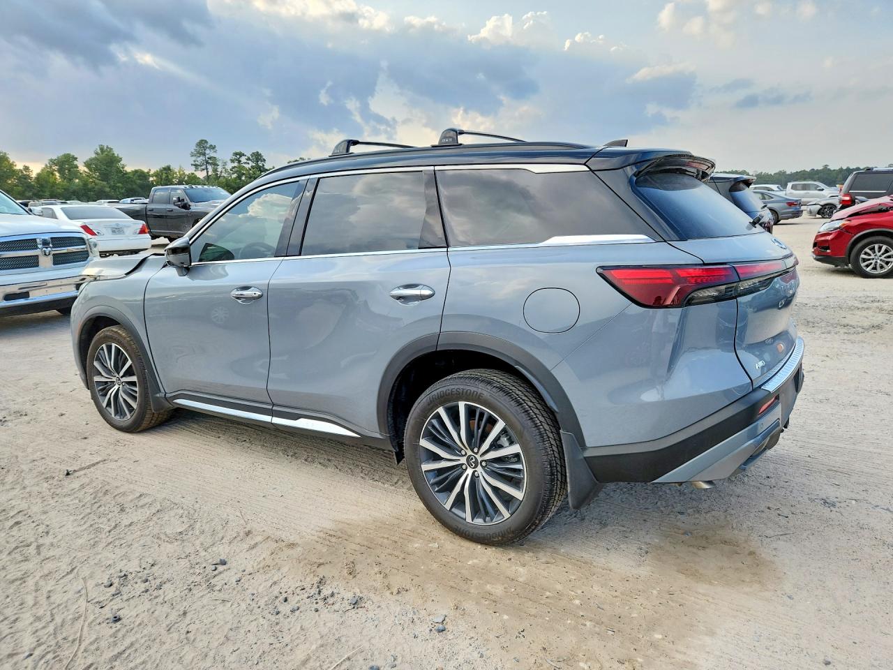 2025 INFINITI QX60 AUTOGRAPH — снимка 2