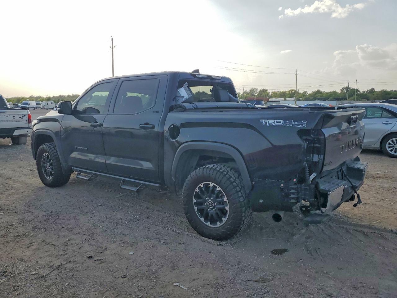 2024 TOYOTA TUNDRA SR5 — снимка 2