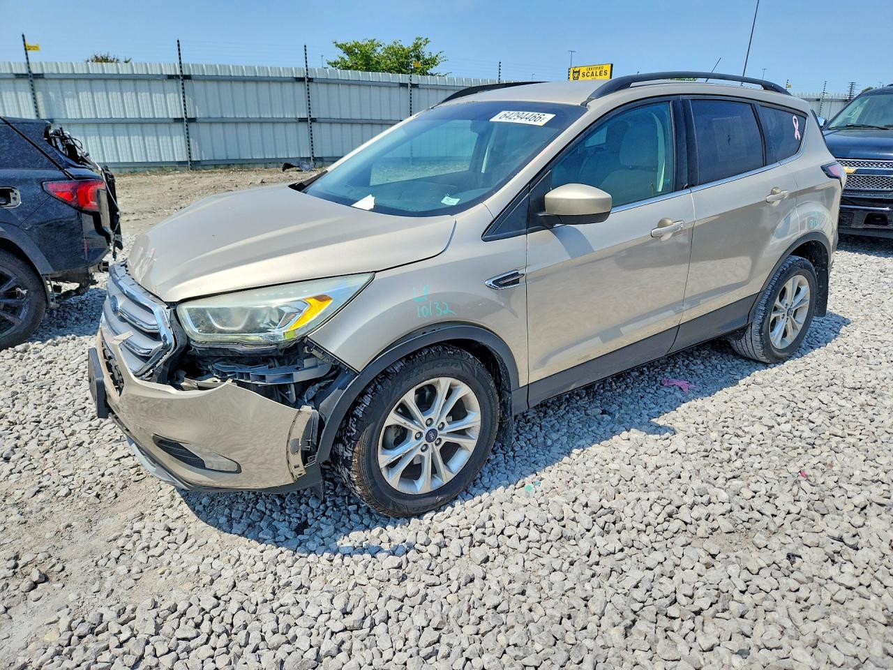 2017 FORD ESCAPE SE