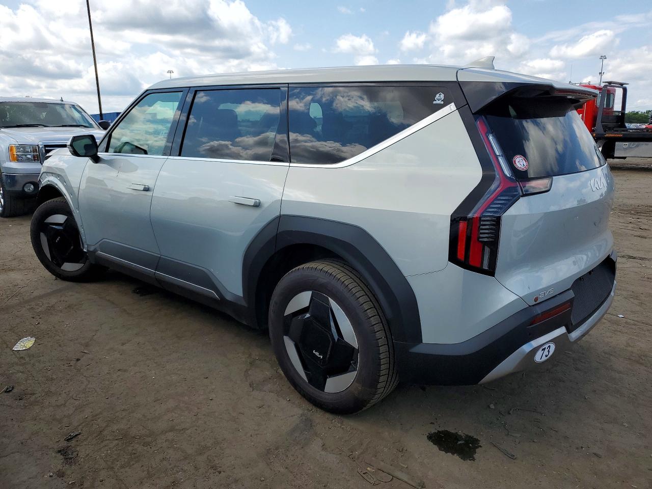2024 KIA EV9 LIGHT — снимка 2