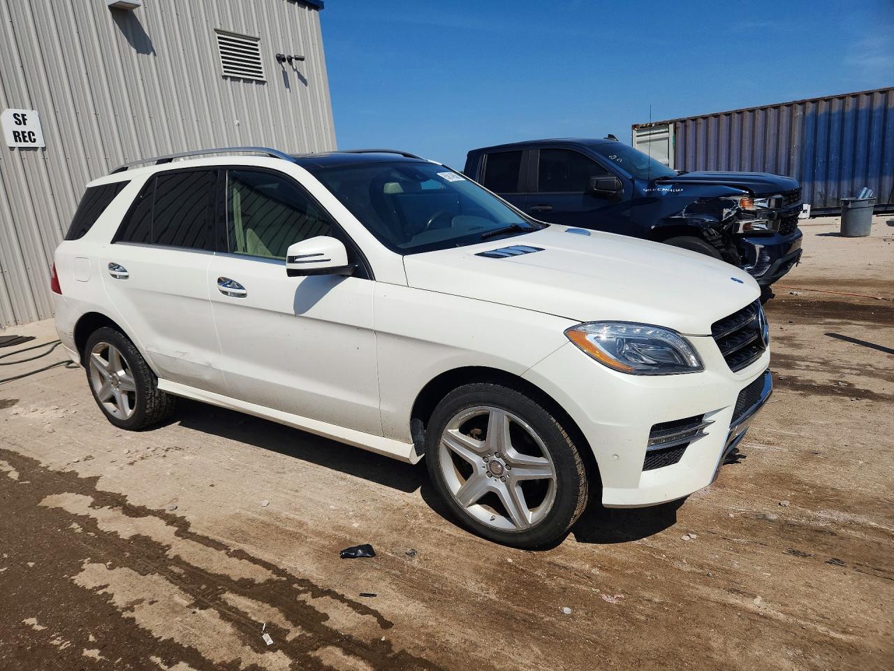 2015 MERCEDES-BENZ ML 400 4MATIC — снимка 4