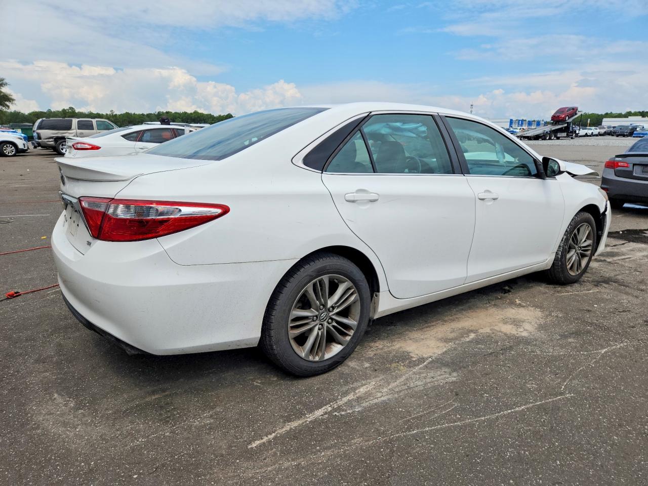 2017 TOYOTA CAMRY SE — снимка 3
