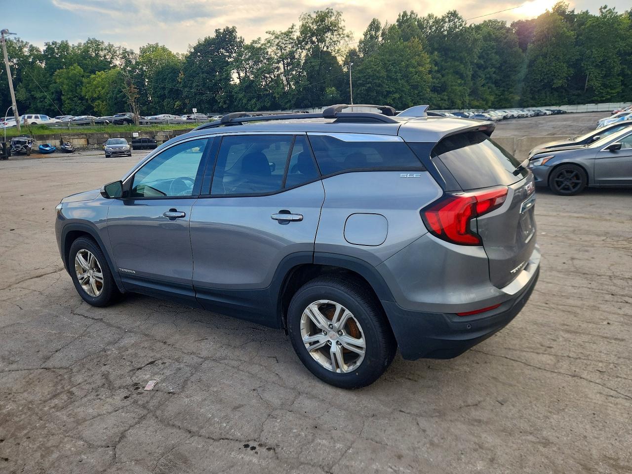 2018 GMC TERRAIN SLE — снимка 2