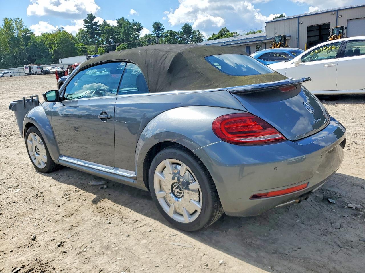 2018 VOLKSWAGEN BEETLE S — снимка 2
