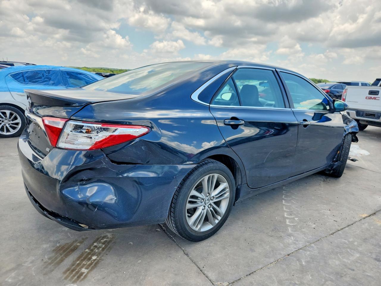 2015 TOYOTA CAMRY SE — снимка 3